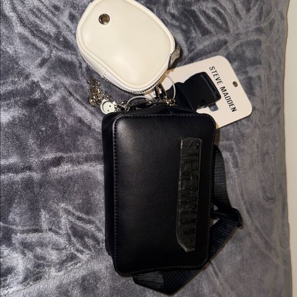 Steve Madden Belt bag with coin pouch with smiley and SM initial key chain - Picture 1 of 9